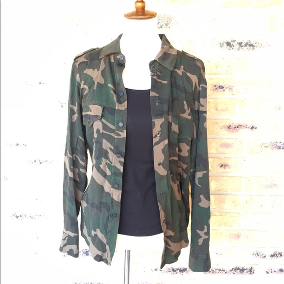 Sanctuary Tops - Sanctuary Camo boyfriend button down